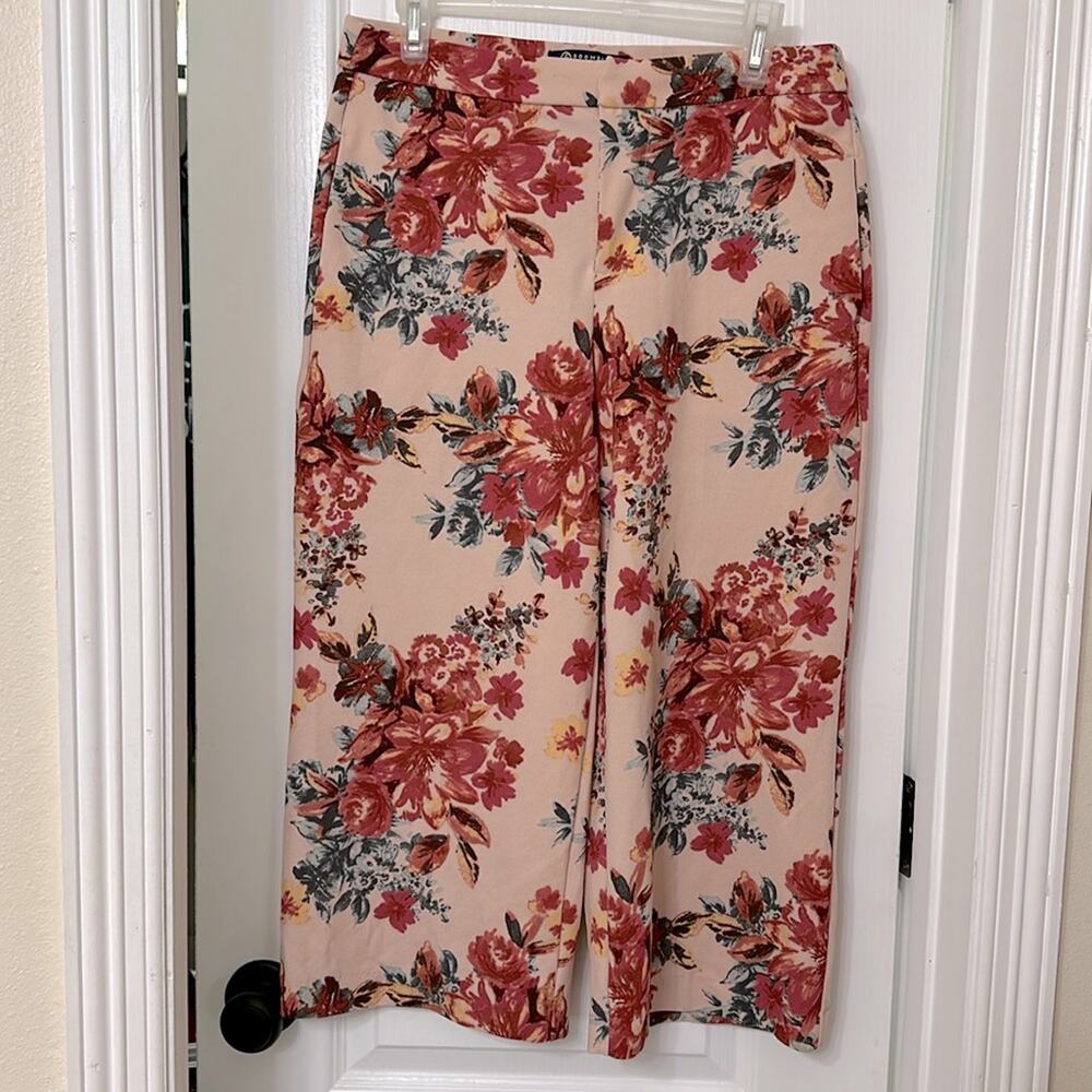 Boom boom jeans peachy red floral capri pants size L
